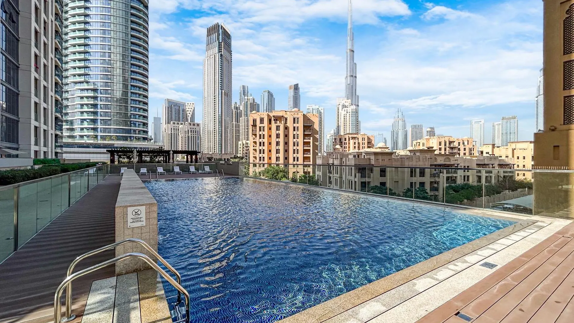 Stunning Downtown Home With Full Burj View Dubai United Arab Emirates